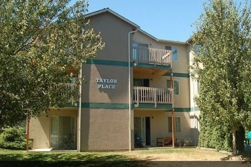 Taylor Place in Bellingham, WA - Building Photo