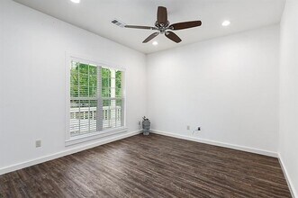 311 Sweet Pea in Somerville, TX - Building Photo - Building Photo