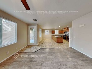 8344 S Pioneer Way in Las Vegas, NV - Building Photo - Building Photo