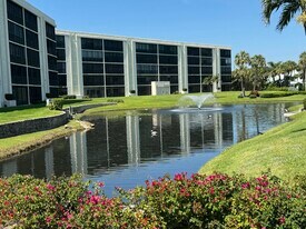 200 Intracoastal Pl in Jupiter, FL - Building Photo
