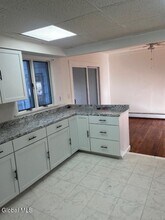 17 Tennessee Ave in Albany, NY - Foto de edificio - Building Photo