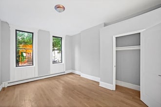 74 Pilling St, Unit 1 in Brooklyn, NY - Building Photo - Building Photo