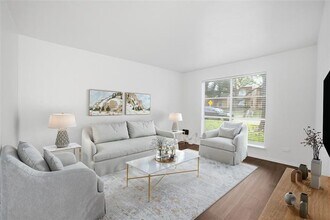 334 Valley Park Dr in Garland, TX - Building Photo - Building Photo