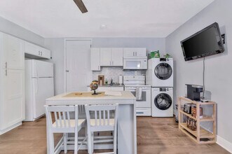 3317 W St Conrad St in Tampa, FL - Building Photo - Building Photo