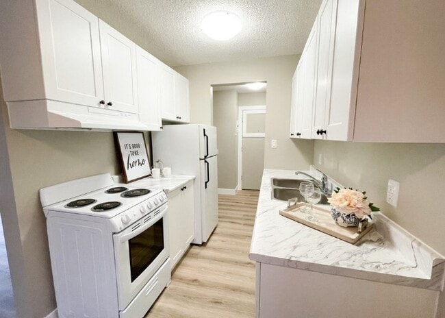 Midtown in Stettler, AB - Building Photo - Building Photo