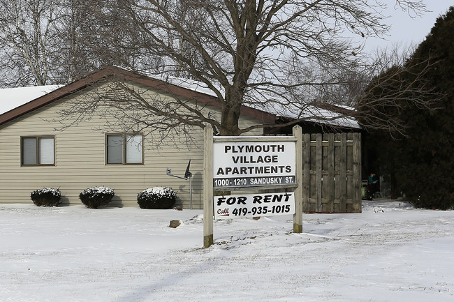 Plymouth Village Apartments in Plymouth, OH - Foto de edificio - Building Photo