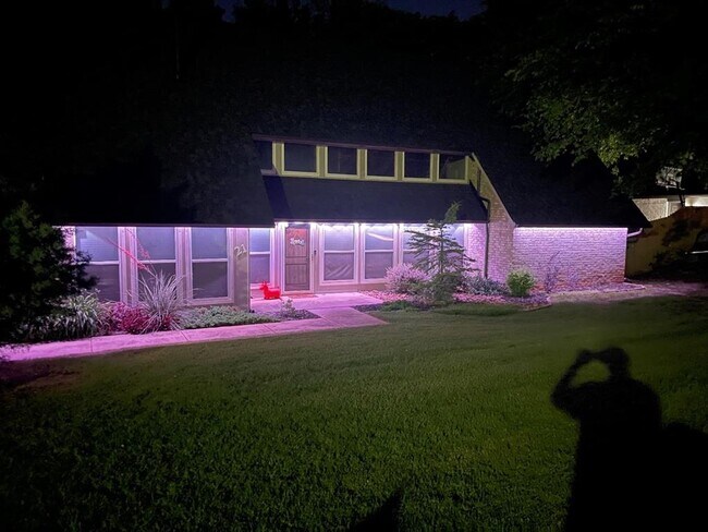 21 S Trail Ridge Rd in Edmond, OK - Building Photo - Building Photo