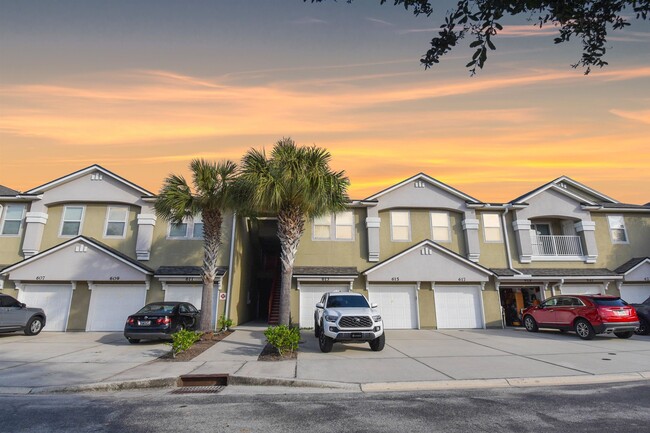 617 Golden Lake Loop in St. Augustine, FL - Foto de edificio - Building Photo