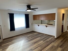 457 N Front St, Unit 205 in North Liberty, IA - Building Photo