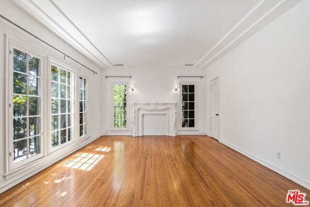 361 S Doheny Dr in Beverly Hills, CA - Building Photo - Building Photo