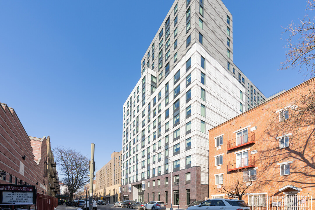 The Arch in Brooklyn, NY - Building Photo