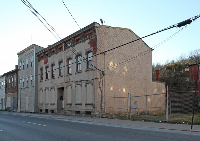 1803 Queen City Ave in Cincinnati, OH - Building Photo - Building Photo