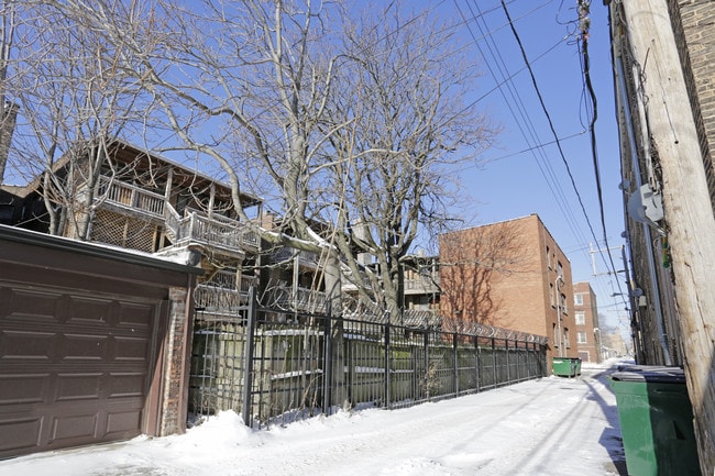 7801-11 S Kingston 2541-45 E 78th Chicago, IL 60649 in Chicago, IL - Building Photo - Building Photo