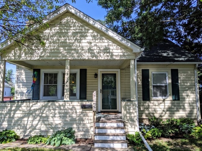 property at 1928 College Ave