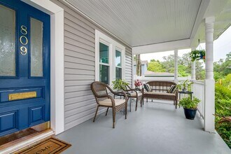 809 W Park Ave in Tampa, FL - Building Photo - Building Photo