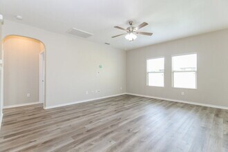 1720 Kings Glen Ln in Fort Worth, TX - Building Photo - Building Photo
