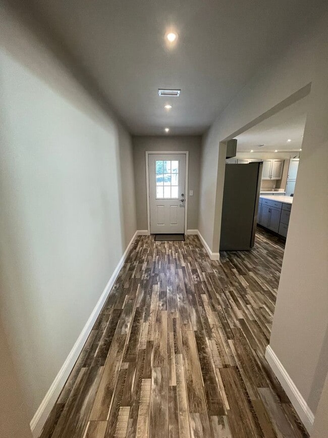 301 Shawnee St in Enterprise, AL - Building Photo - Building Photo