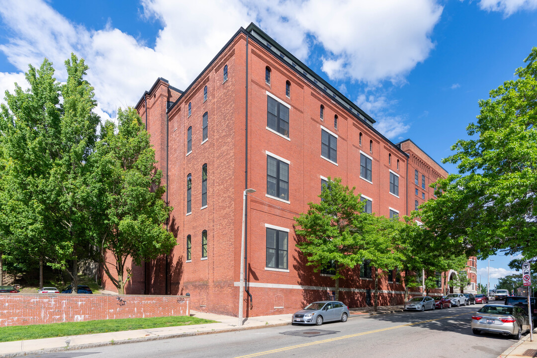 Brewery Lofts Condominium in Jamaica Plain, MA - Foto de edificio