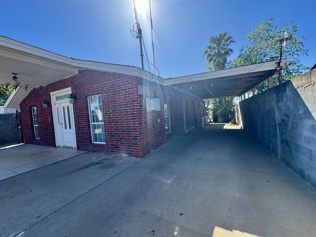 4520 La Cienega Ln in Laredo, TX - Building Photo - Building Photo