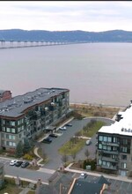 16 Rivers Edge Dr in Tarrytown, NY - Foto de edificio - Building Photo