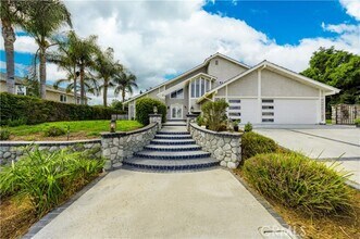 19402 Lemon Hill Dr in Santa Ana, CA - Building Photo - Building Photo