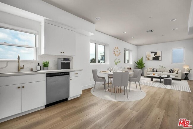 4703 Saturn St in Los Angeles, CA - Building Photo - Building Photo
