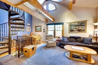 619 N Corona St in Colorado Springs, CO - Building Photo - Building Photo