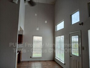 4929 Cedar Pass Dr in Corpus Christi, TX - Building Photo - Building Photo