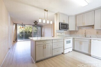 95-227-227 Waikalani Dr in Mililani, HI - Foto de edificio - Building Photo