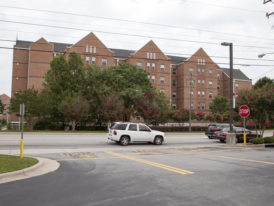 Forney Edward Apartments in Greensboro, NC - Building Photo