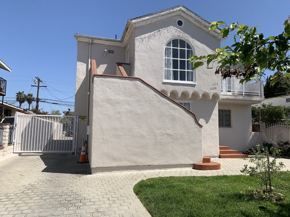 2326 Hauser Blvd in Los Angeles, CA - Building Photo