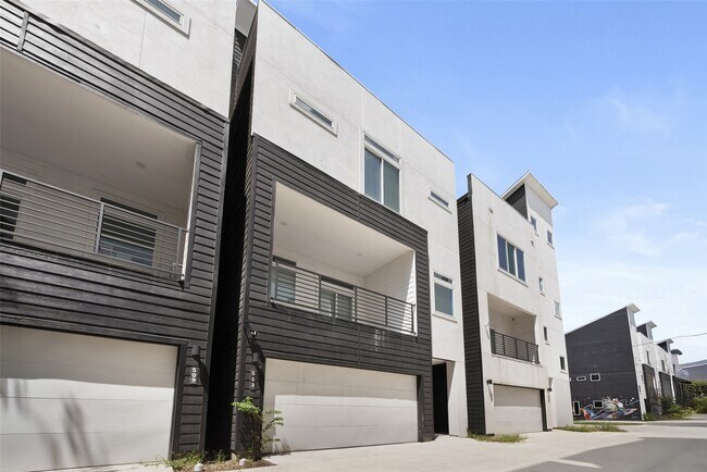 513 Schweikhardt St in Houston, TX - Building Photo - Building Photo