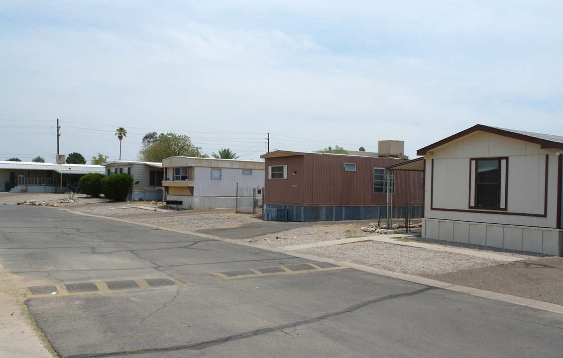 1445 N Flowing Wells Rd in Tucson, AZ - Building Photo