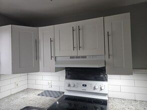 876 Windermere Ave in Drexel Hill, PA - Building Photo - Building Photo