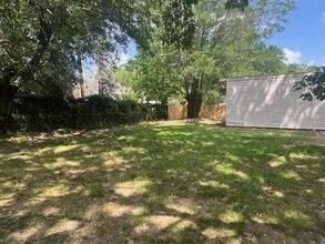 2464 Kensington Dr in Baton Rouge, LA - Building Photo - Building Photo