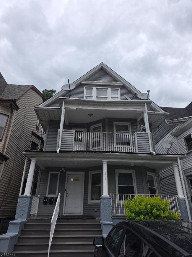 property at 212 Park Ave