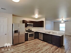 11532 Ruger Rd in Yukon, OK - Foto de edificio - Building Photo