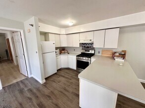 336 Bloomfield Ave in Caldwell, NJ - Building Photo - Building Photo