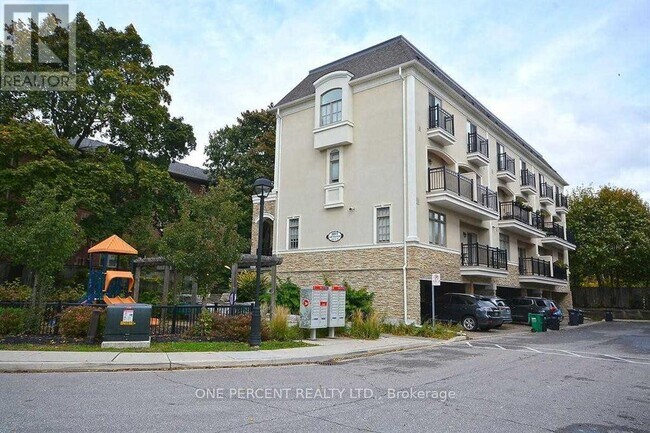 3077-3077 Cawthra Rd in Mississauga, ON - Building Photo - Building Photo