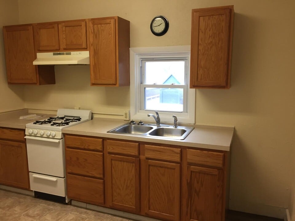 321 America Ave NW in Bemidji, MN - Building Photo