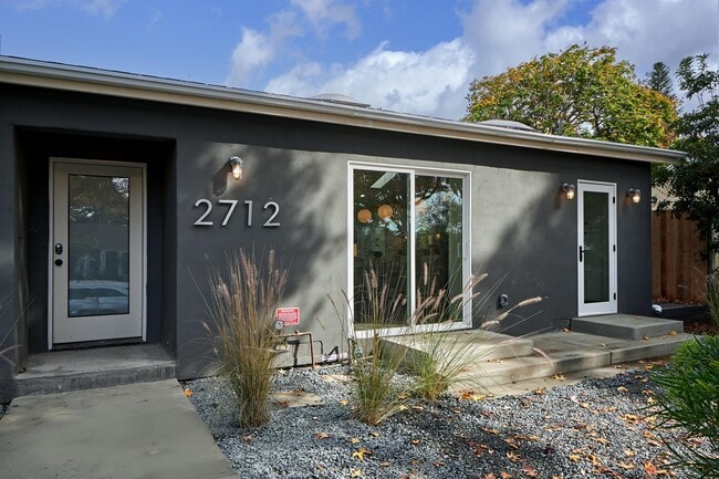 property at 2712 Westwood Blvd