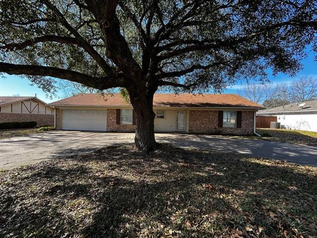 property at 116 Kimberly St