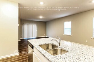 617 Friesland Dr in Hampton, GA - Building Photo - Building Photo