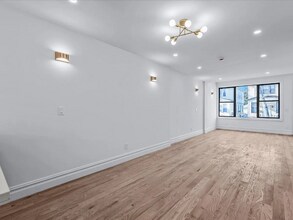 119 E 29th St in Brooklyn, NY - Building Photo - Building Photo