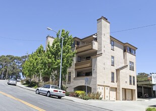 Greenridge Condominium Homes in Hayward, CA - Foto de edificio - Building Photo