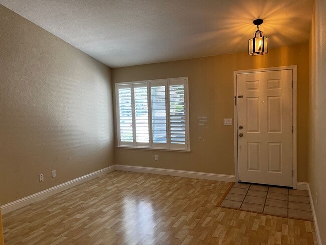 11 Naciemiento Ct in Roseville, CA - Building Photo - Building Photo