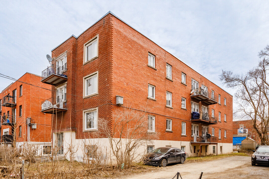 3840 Plamondon Av in Montréal, QC - Building Photo