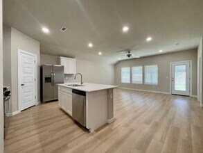 907 W Nursery Rd in Rogers, AR - Building Photo - Building Photo