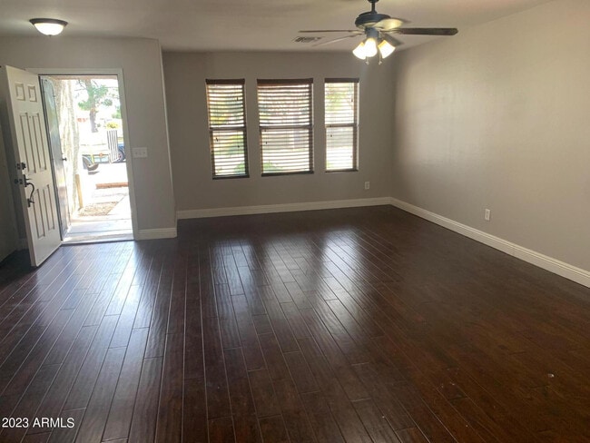 494 W Cotton Ln in Gilbert, AZ - Building Photo - Building Photo