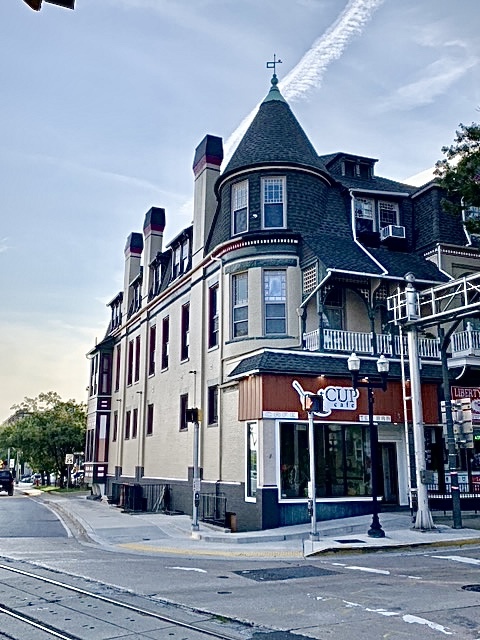 1 E Main St in Westminster, MD - Foto de edificio - Building Photo